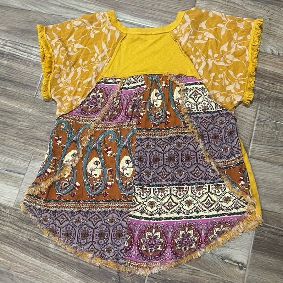 Umgee Mixed Print Top w/ Frayed Edge Trim - Picture 3 of 3